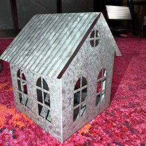 Rustic Metal House Lantern tea light